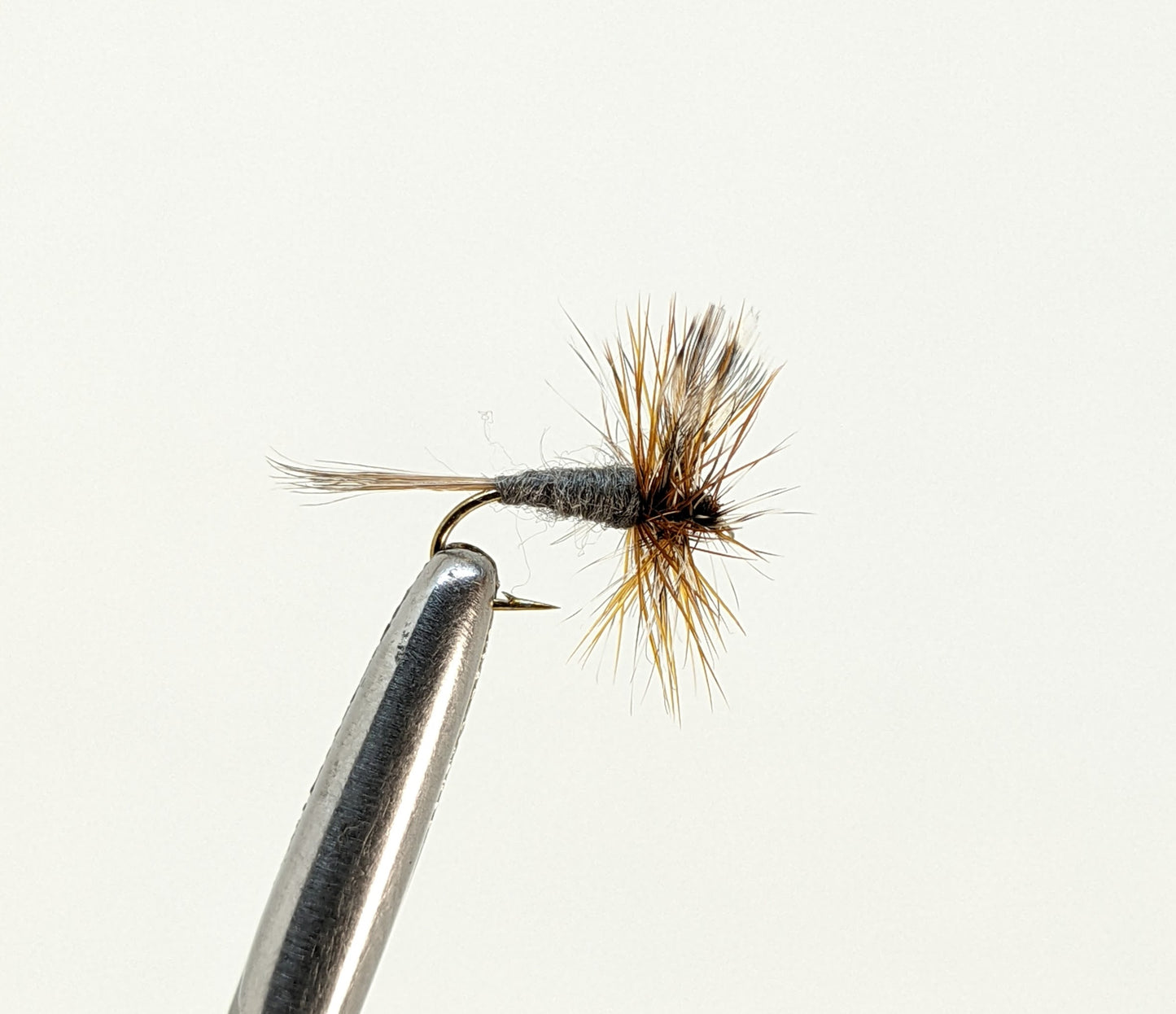 Adams Dun Fly fishing fly. Dry, subsurface and nymph flies for anglers and fisherman. All the flies you need for sale online. Flies to buy online. Online fly fishing supplies. Catch fish with flies from Frontier Flies.