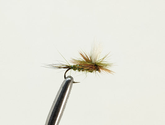 Green Drake Parachute Fly fishing fly. Dry, subsurface and nymph flies for anglers and fisherman. All the flies you need for sale online. Flies to buy online. Online fly fishing supplies. Catch fish with flies from Frontier Flies.